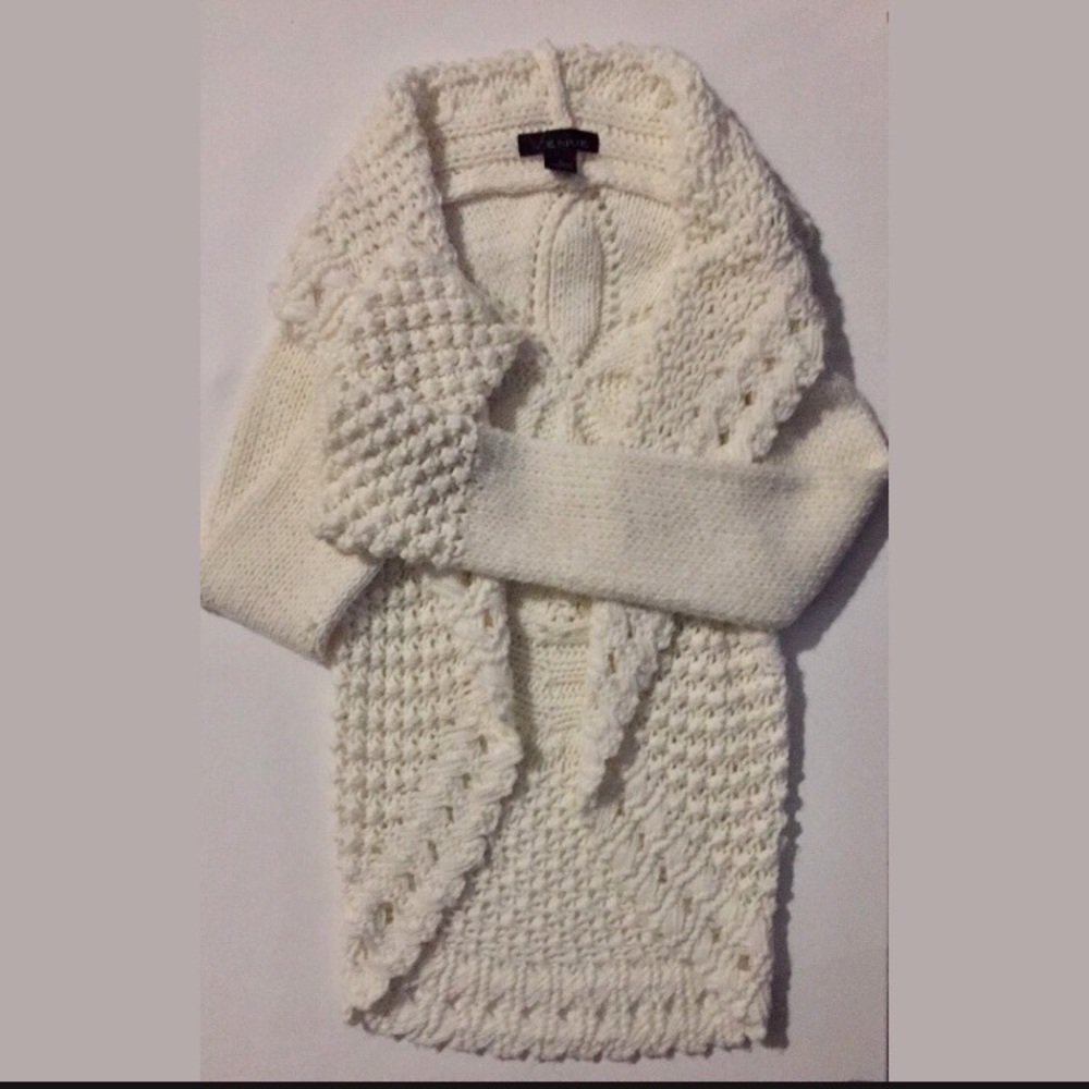 White vintage knitted cardigan